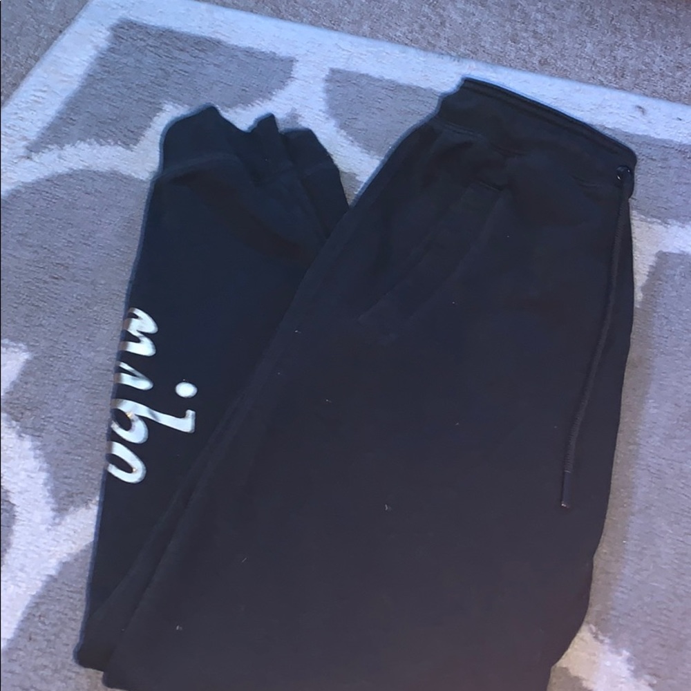 black nike sweatpants